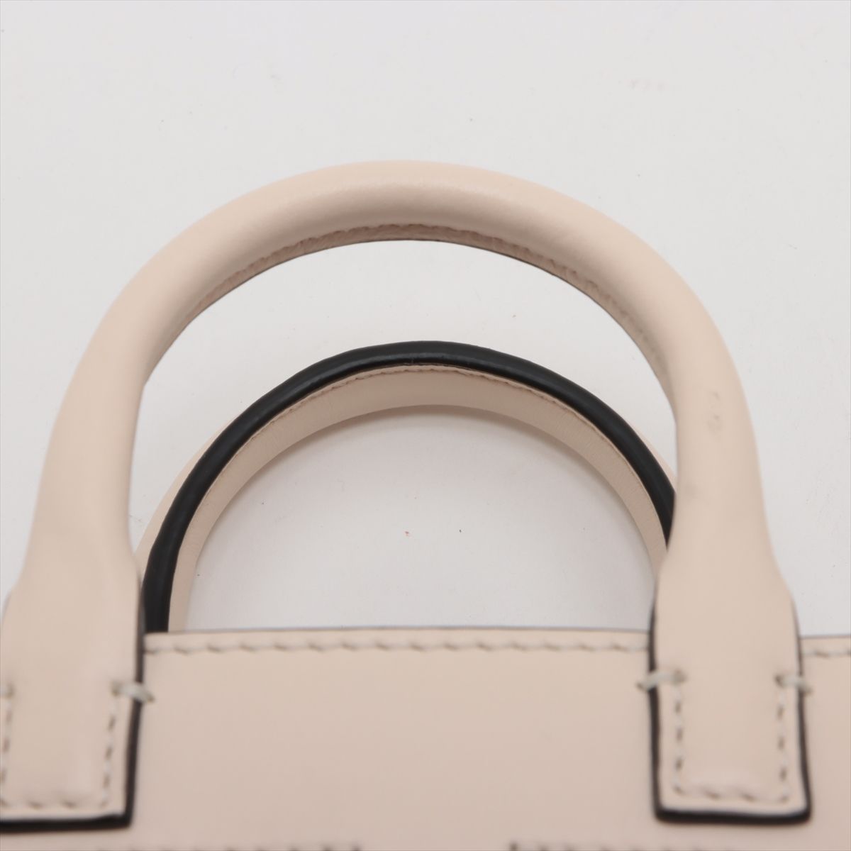 ヴァレンティノ ガラヴァーニ ハンドバッグ ショルダーバッグ レザー 2way 極美品 ヴァレンティノ ガラヴァーニ Vロゴ ウォーク レザー 2WAY