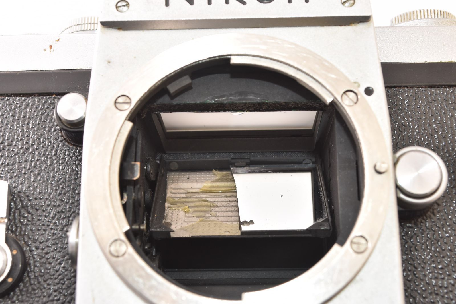 ☆ジャンク品☆ Nikon ニコン F ボディ シルバー ファインダーなし