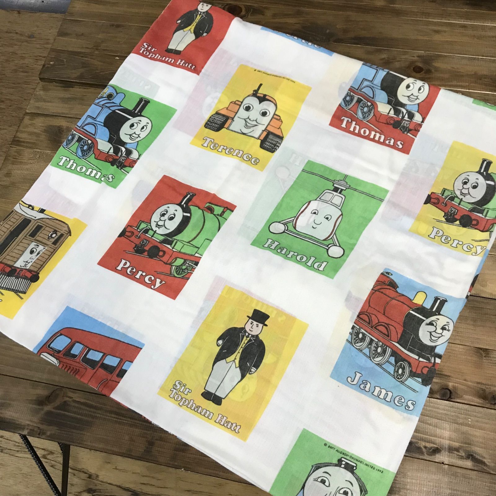 ヴィンテージシーツ 海外シーツ キャラクターシーツ ベッドシーツ 機関