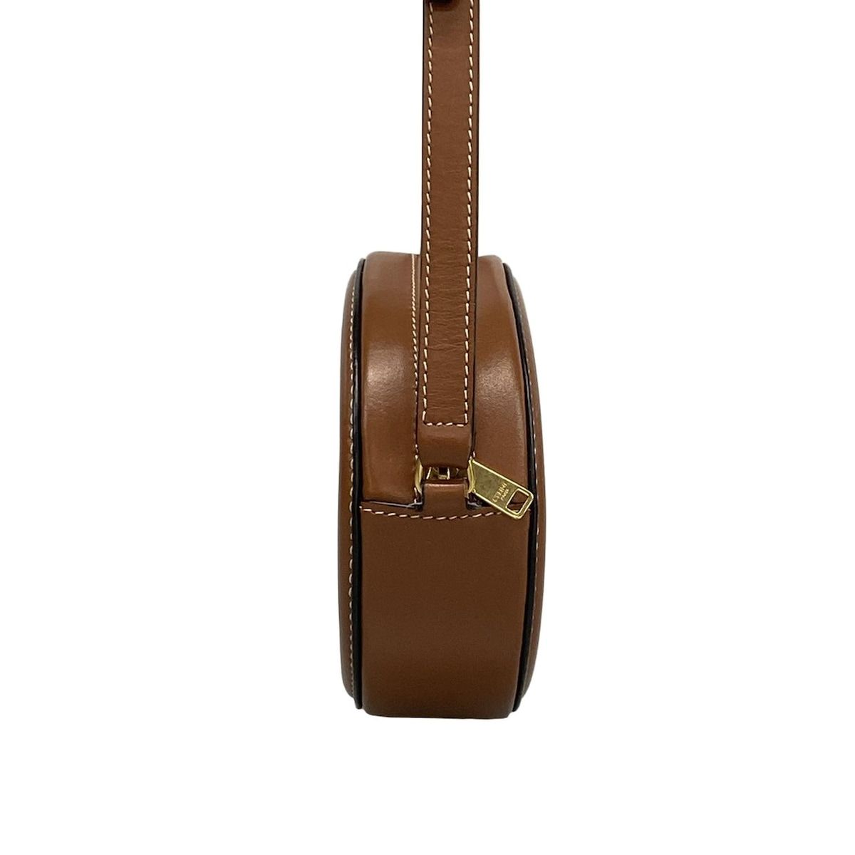 【値下げ中】セリーヌ　クロスボディ　オーバルパースキュイルトリオンフ　ショルダー CELINE(セリーヌ) ショルダーバッグ クロスボディ オーバルパース