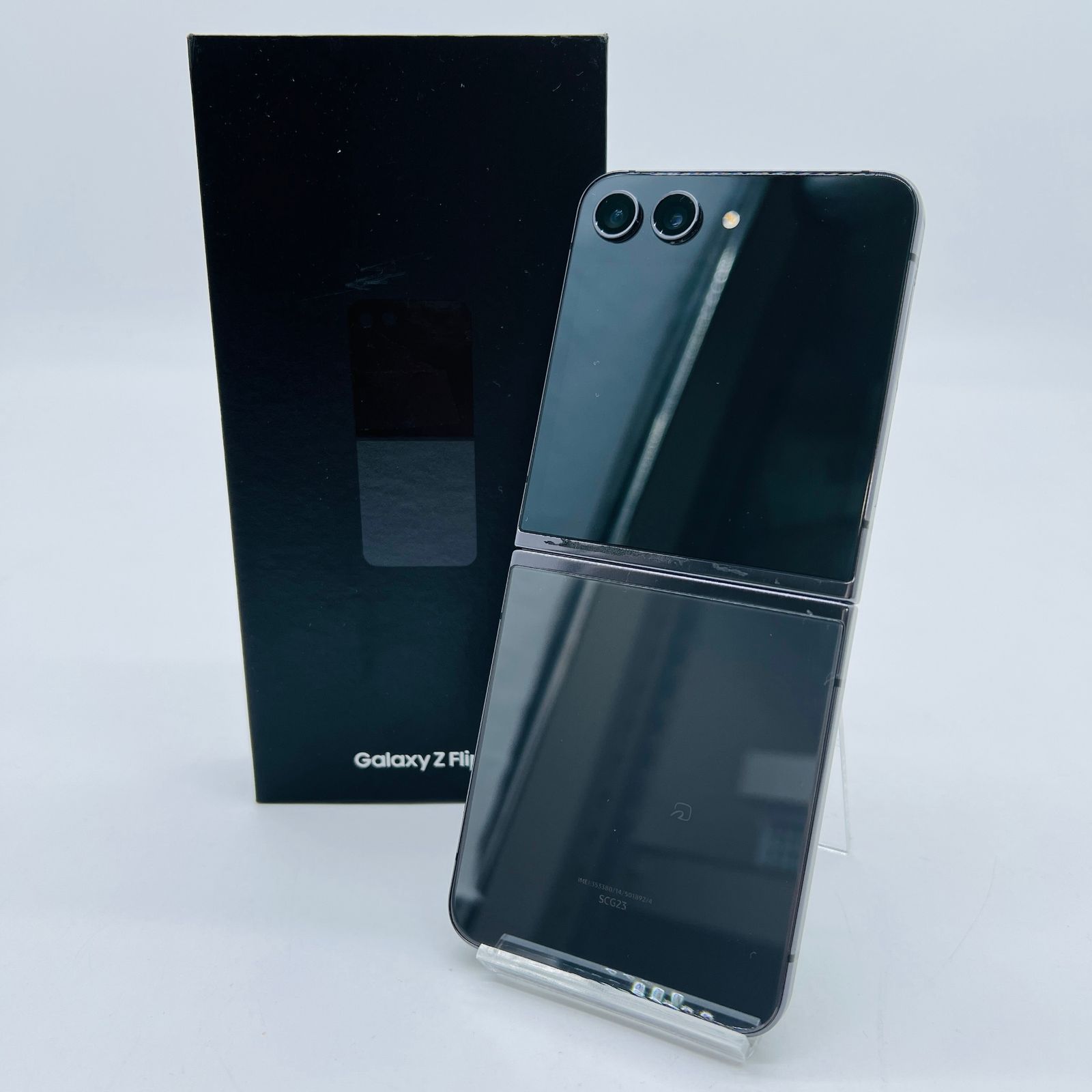 au Galaxy Z Flip5 SCG23 512GB グラファイト 動作確認済み - メルカリ