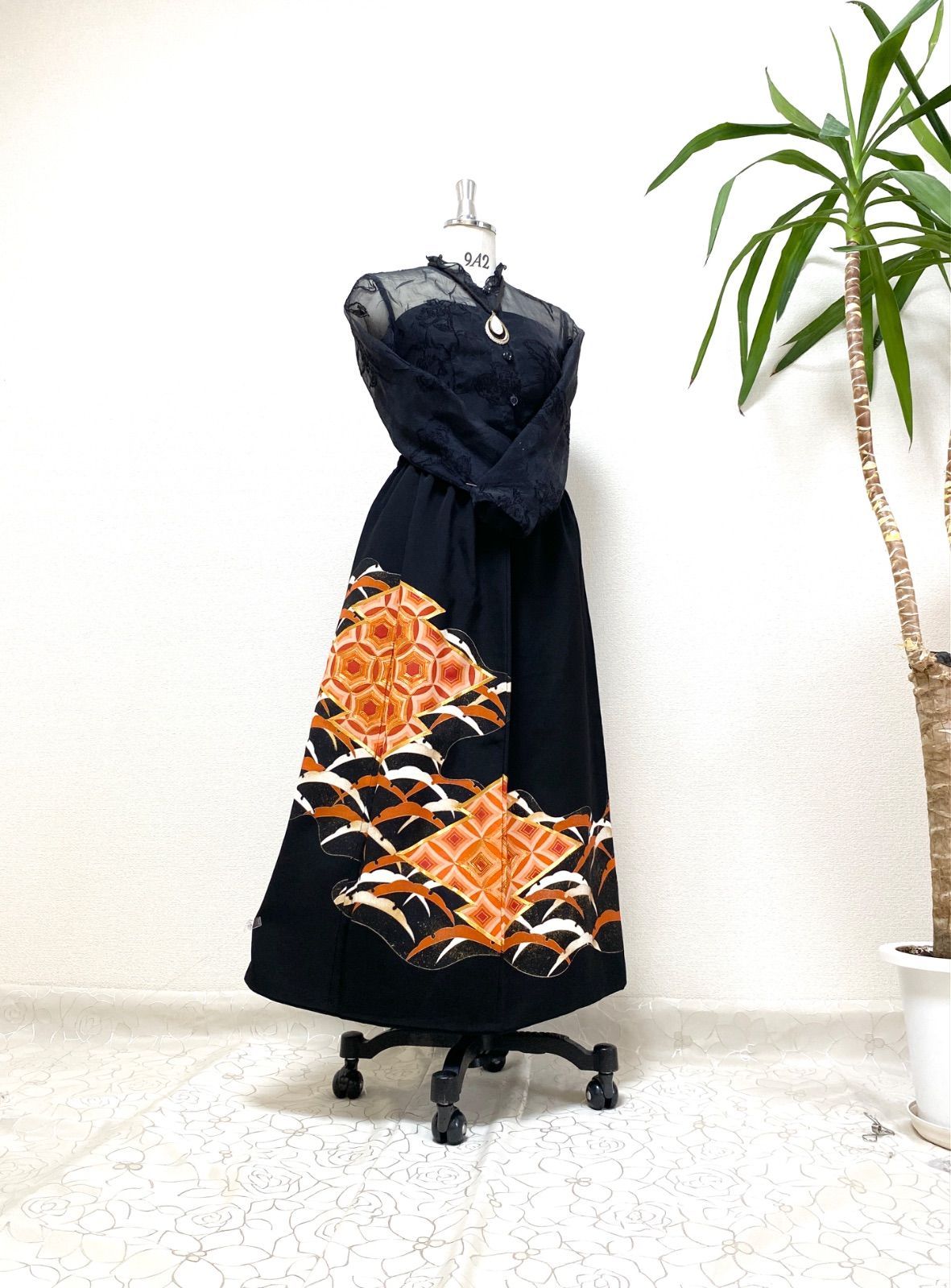 大人可愛いセレブ着物スカートフリーサイズ黒留袖着物リメイクウエスト