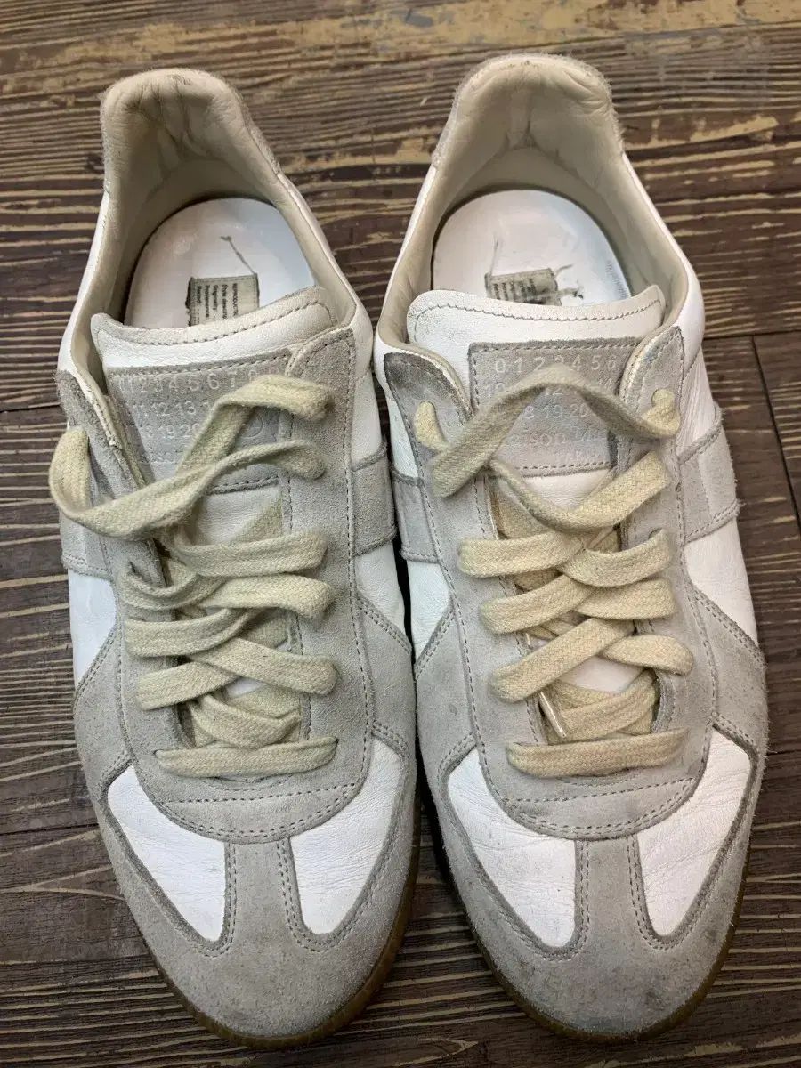 メゾン マルジェラ ドイツ軍 スニーカー 白 40 (250 255) - メルカリ