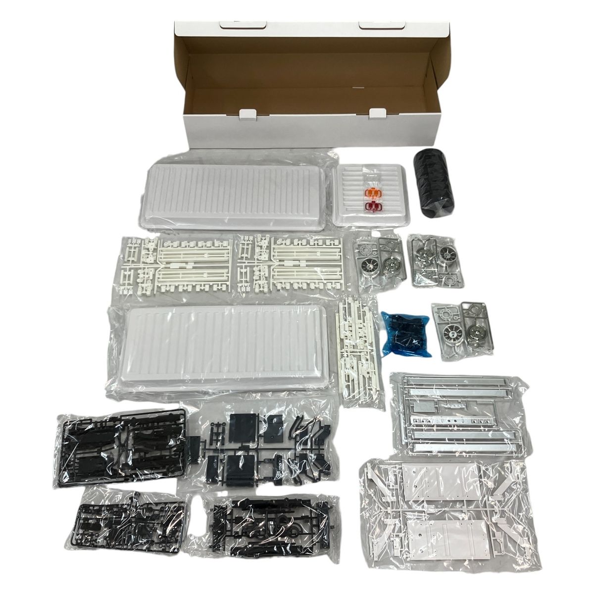 タミヤ 1/14 電動RCビッグトラックシリーズ NO.30 トレーラートラック