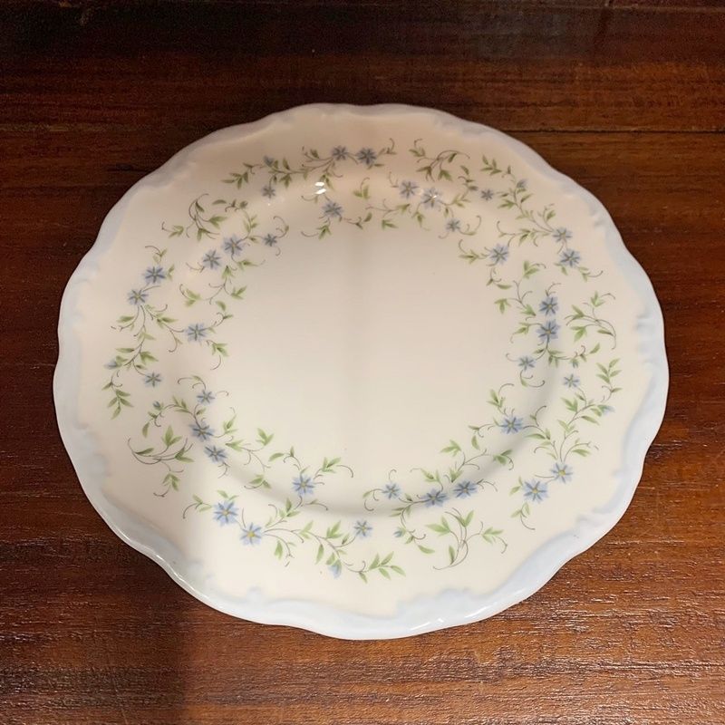 ロイヤルアルバート キャロライン トリオ カップ＆ソーサー＆プレート