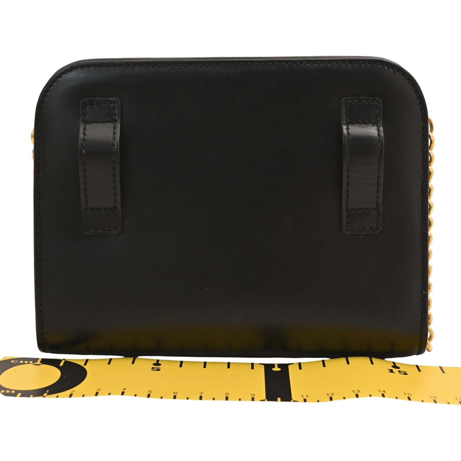 サルヴァトーレフェラガモ ガンチーニ チェーン　ショルダーバッグ ブラック サルヴァトーレフェラガモ ガンチーニ チェーンショルダーバッグ B