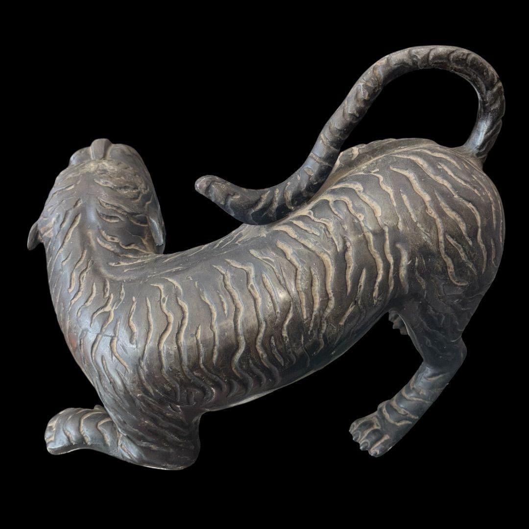 某有名オークション購入 銅 虎 置物 魔除け アンティーク 時代物
