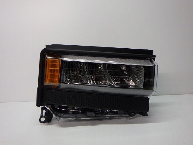 ランドクルーザー 250 右ヘッドライト LED TRJ GDJ 250 60-343 4V