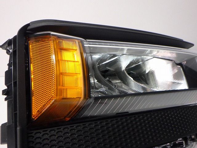 ランドクルーザー 250 右ヘッドライト LED TRJ GDJ 250 60-343 4V
