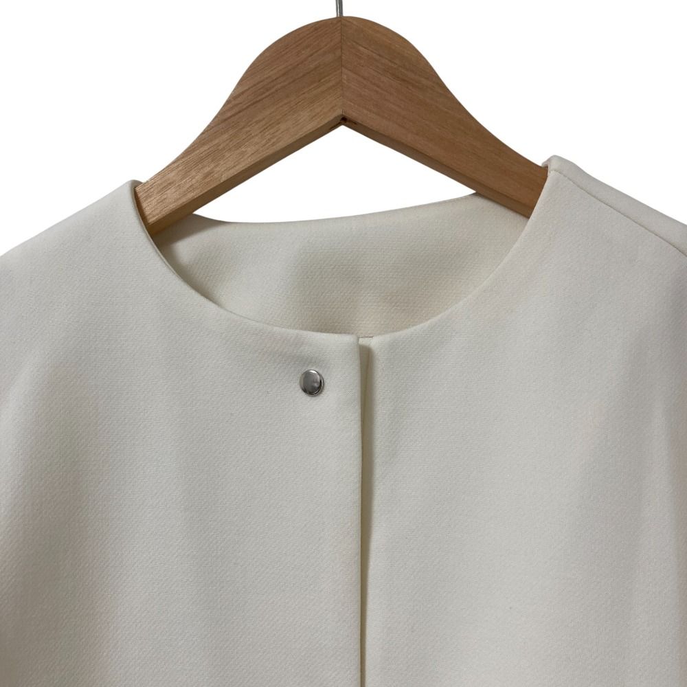 新品　yori ポケットフリルノーカラージャケット Fサイズ 美品 yori ヨリ ポケットフリルジャケット ノーカラー ブルゾン サイズ