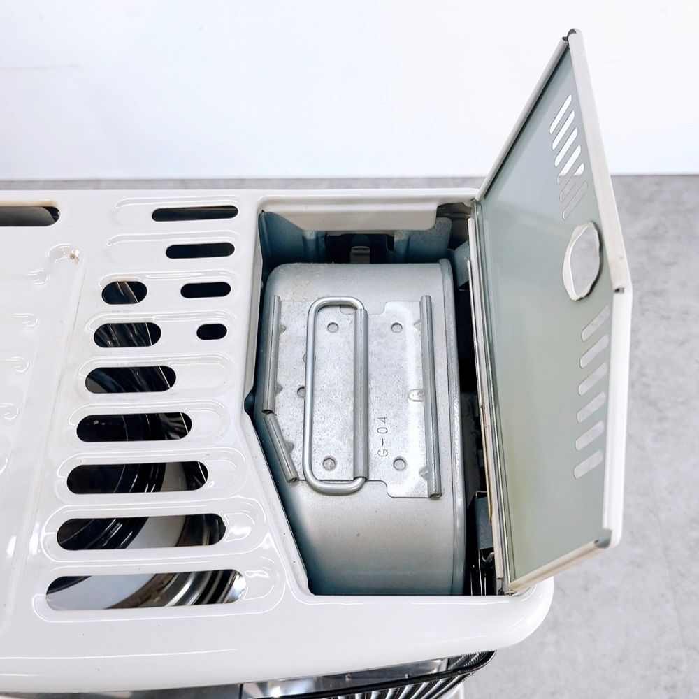 H-615 トヨトミ 石油ストーブ RC-S28G ホワイト 2016年製 動作品