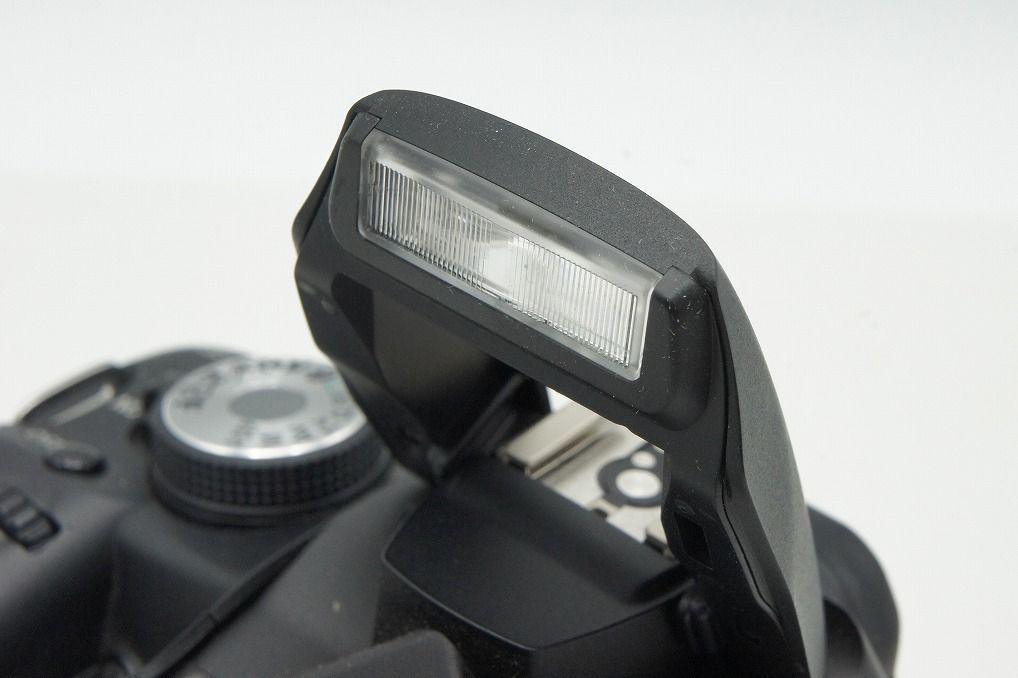 Canon キヤノン EOS Kiss X3 レンズキット (EF-S 18-55mm F3.5-5.6 IS