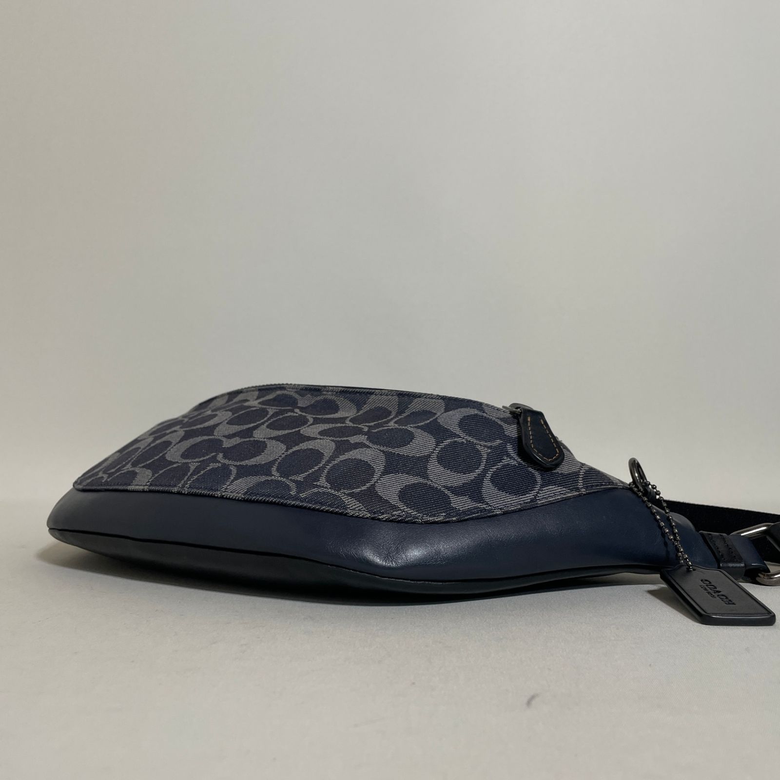 2601-102｜美品｜コーチ シグネチャー ボディバッグ デニム - メルカリ