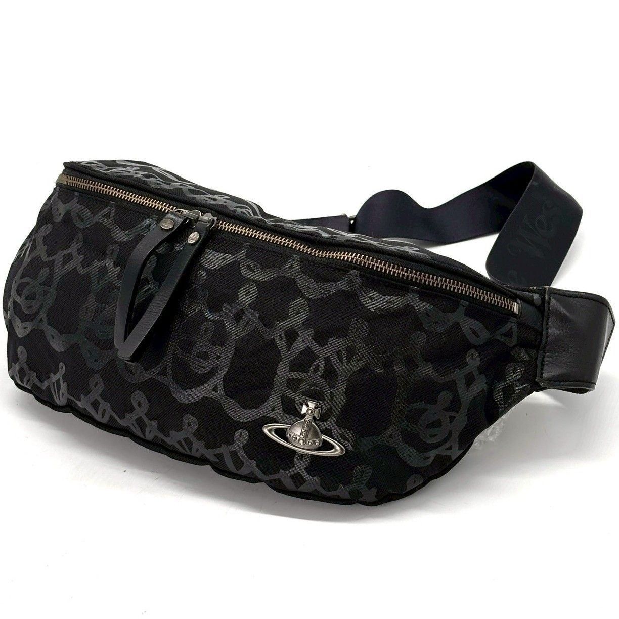 従わない美学を、黒で】 Vivienne Westwood RED LABEL ボディバッグ