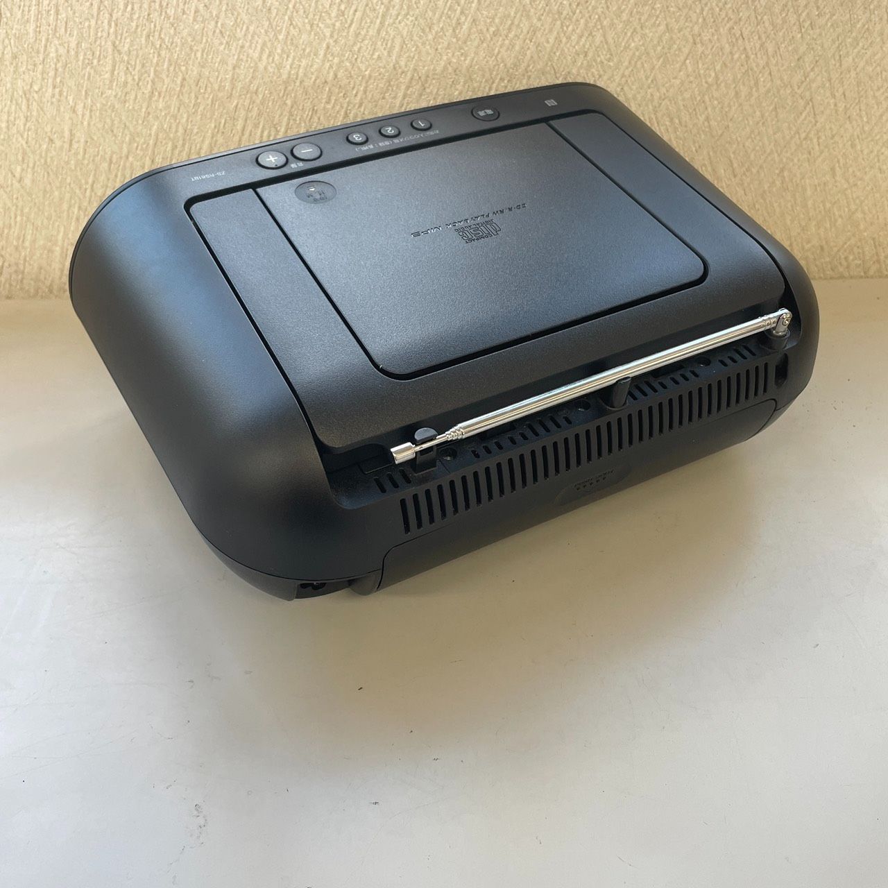 正常動作確認済み】ソニー SONY ZS-RS81BT パーソナルオーディオ