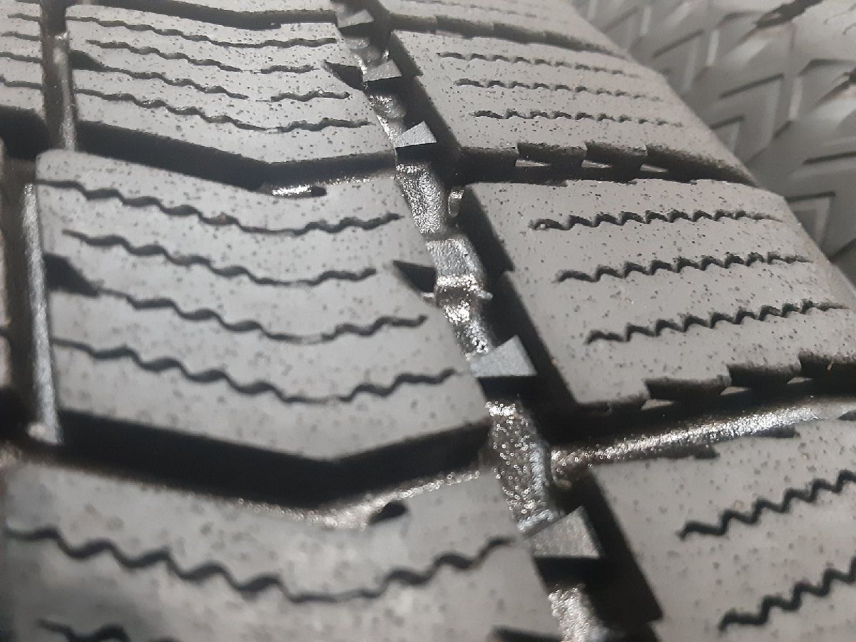 TOYO OBSERVE GIZ3 205/60R16 16インチ スタッドレス 4本 23～24年製 