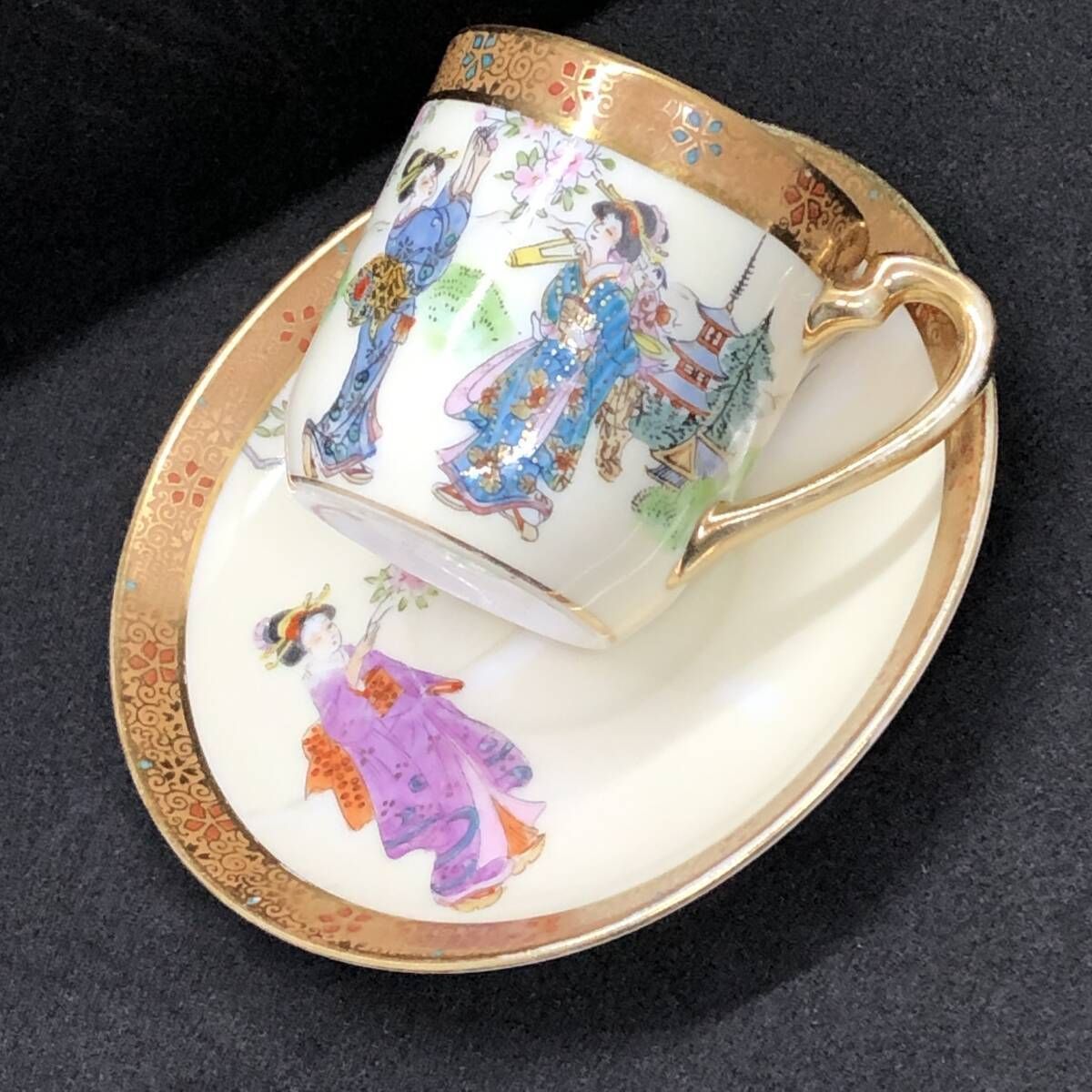 オールドノリタケ 金彩 美人風景画 カップ ＆ ソーサー アンティーク