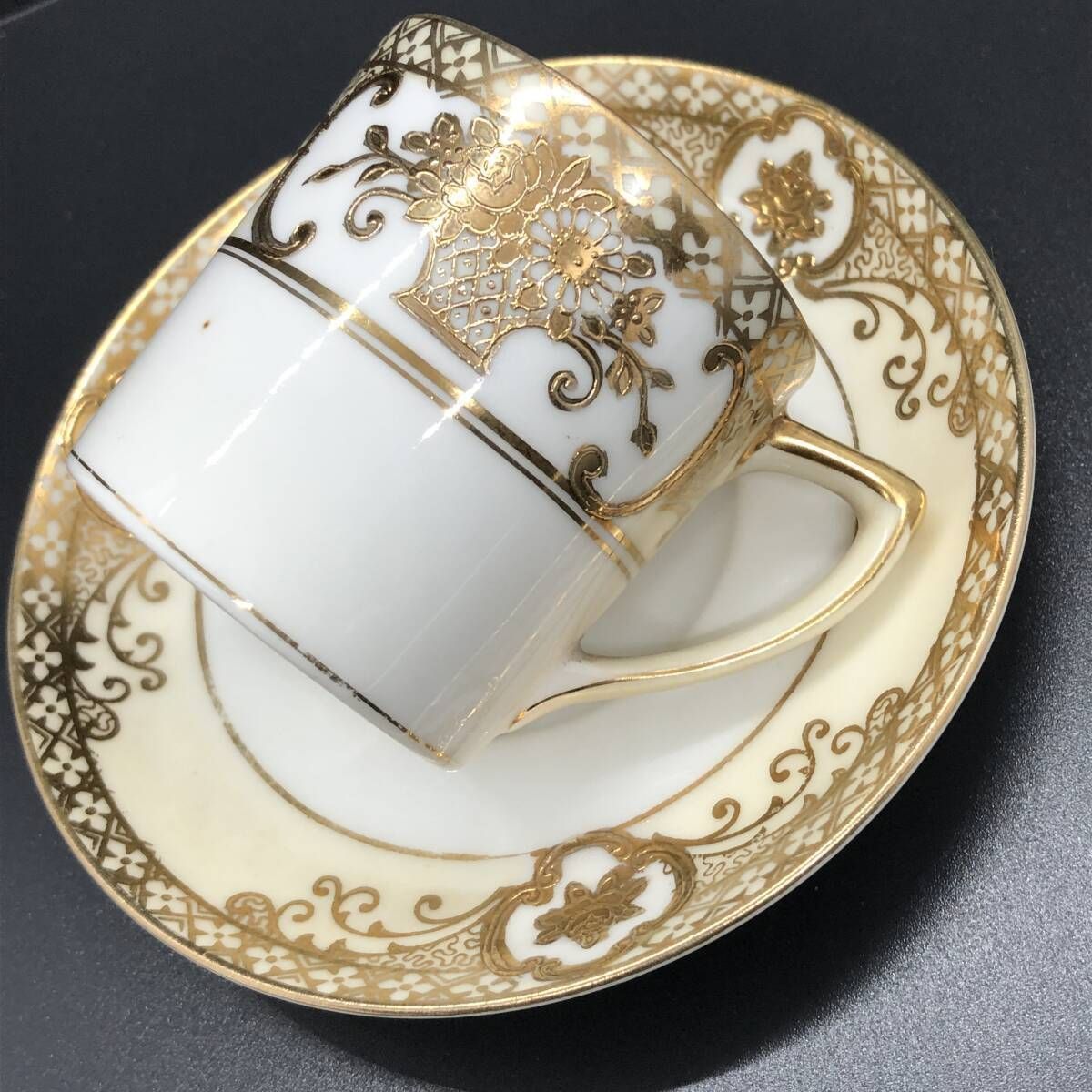 銘品!! オールドノリタケ 金盛上花籠装飾図紋 カップ＆ソーサー 英国