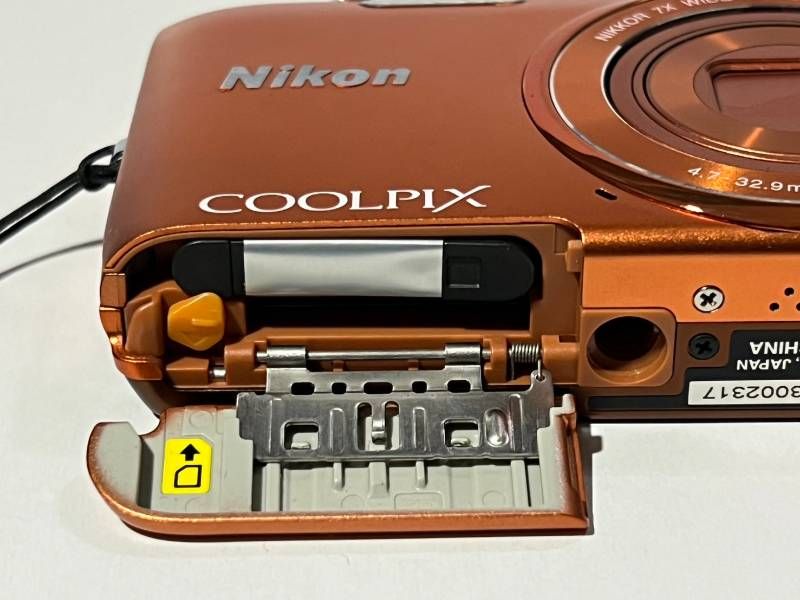 Nikon COOLPIX S3500 オレンジ ニコン デジカメ 平成カメラ - メルカリ