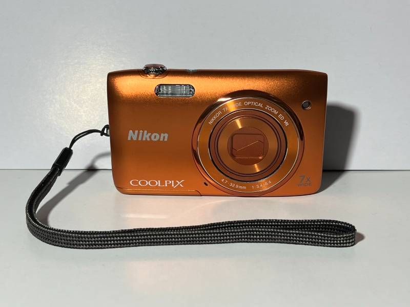 Nikon COOLPIX S3500 オレンジ ニコン デジカメ 平成カメラ - メルカリ