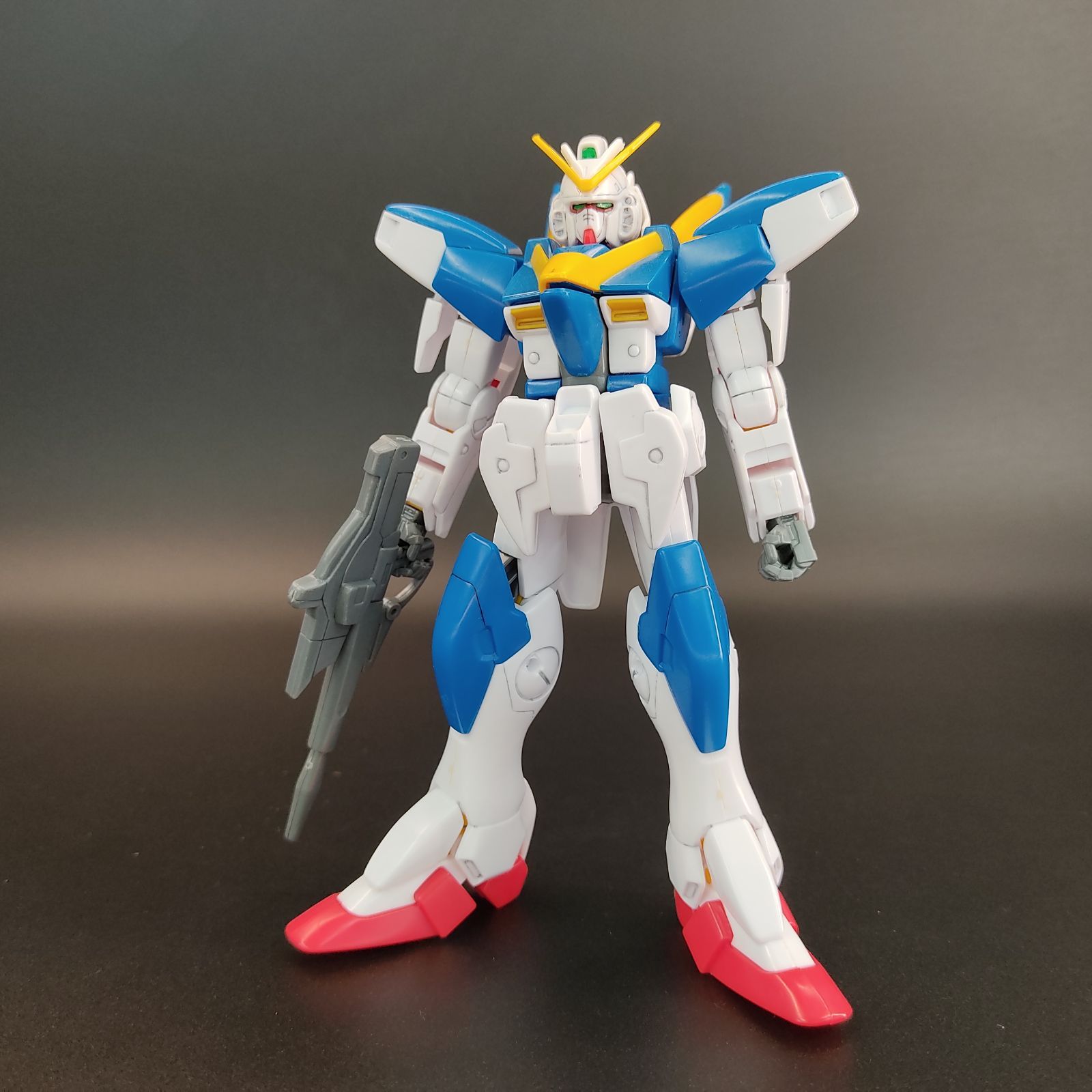ガンプラ【中古品】 1/100 V2ガンダム 旧キット 完成品 組立済み