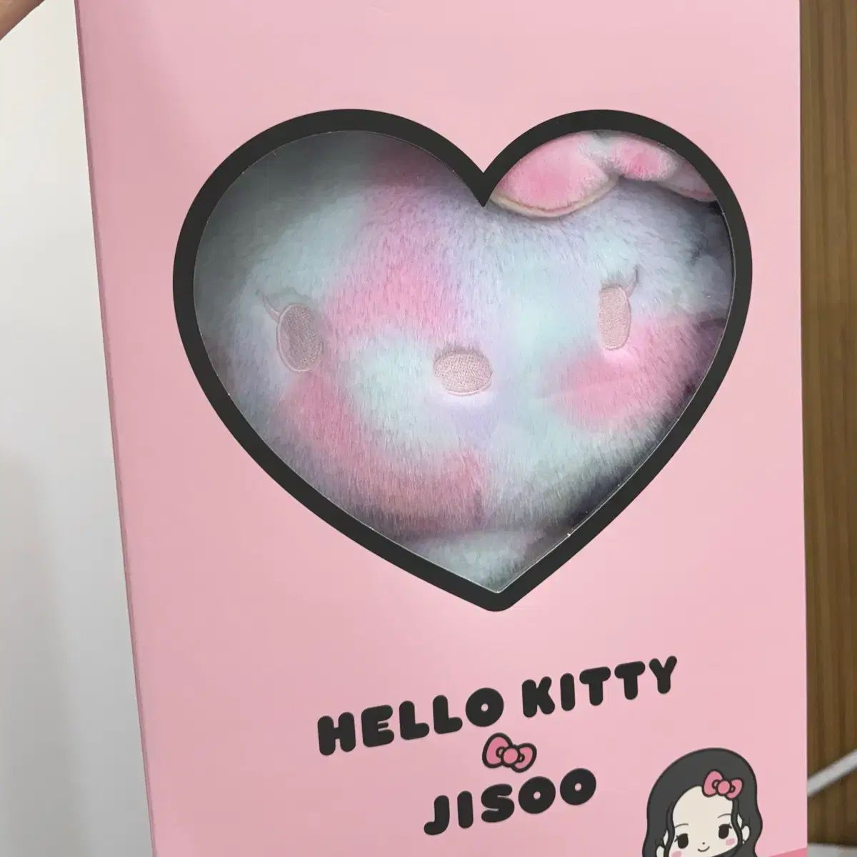 ハローキティxジス(JISOO) BLACKPINK コラボ ぬいぐるみ 40cm