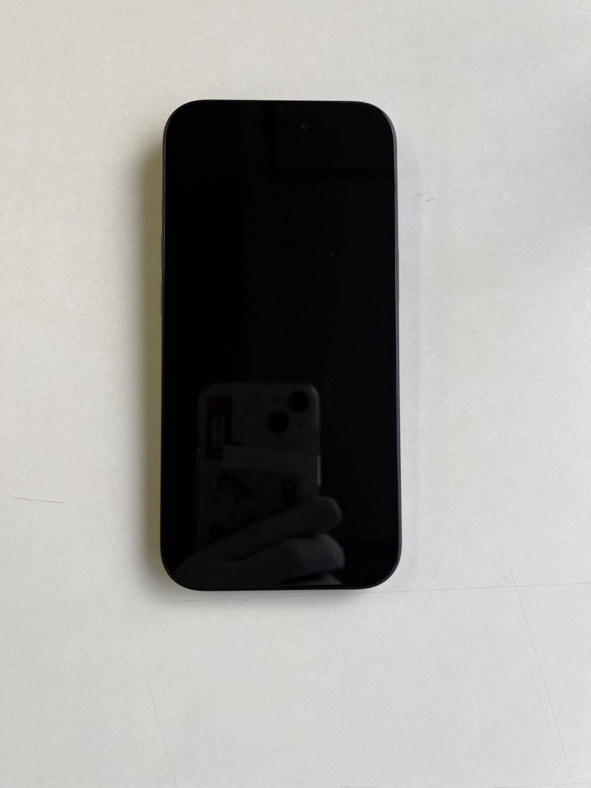 美品 iPhone 15 256GB ブラック バッテリー84% MTMN3J/A - 7352 - メルカリ