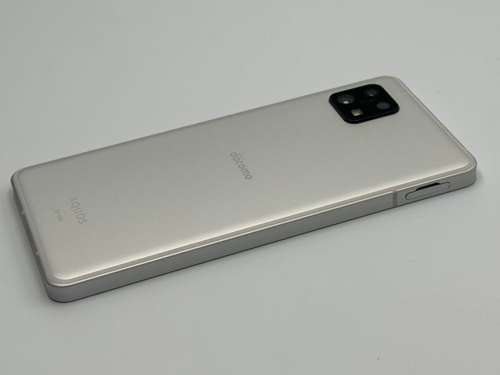 中古B】AQUOS sense6 SH-54B シルバー SIMフリー 白ロム - メルカリ