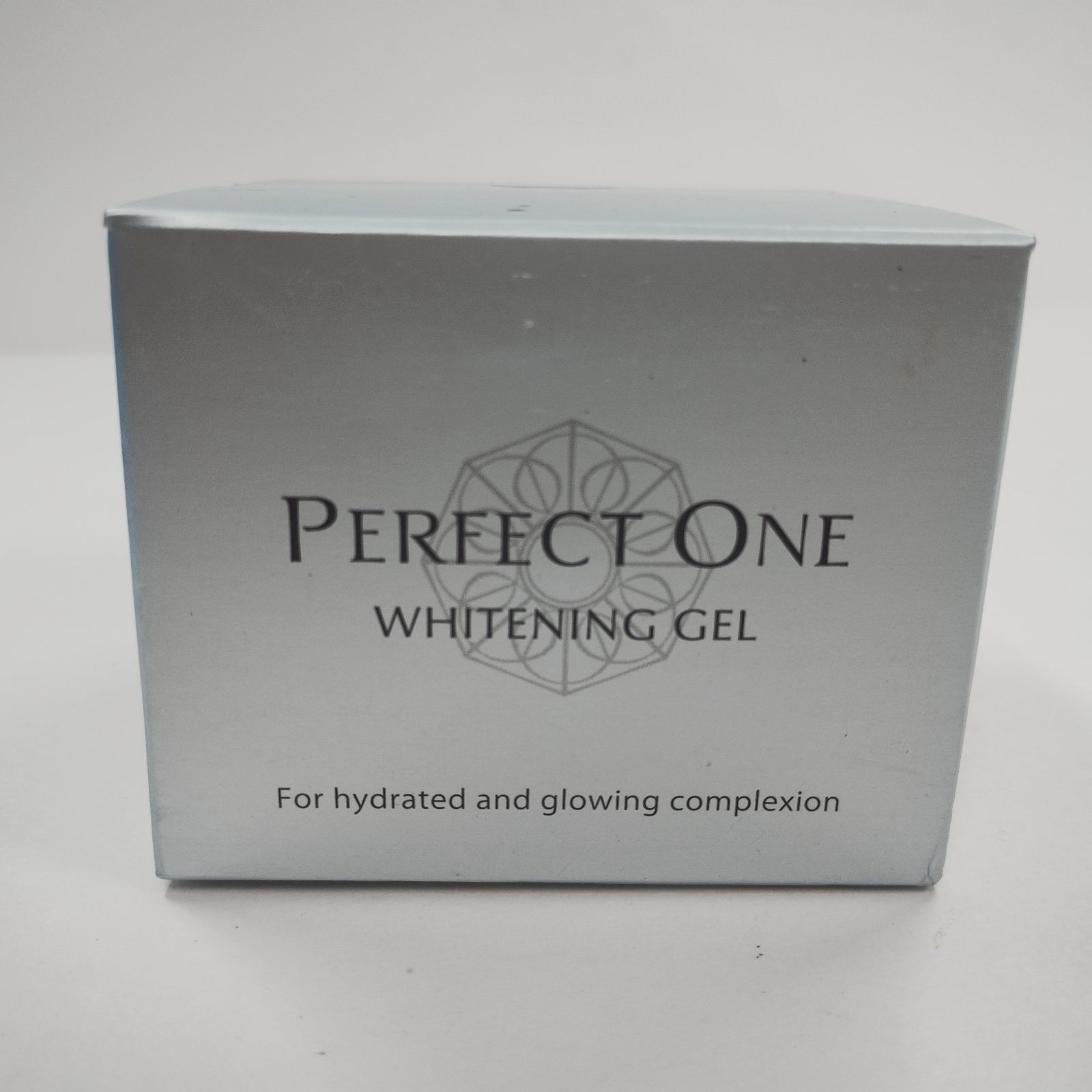 Y4044 PERFECT ONE パーフェクトワン 薬用ホワイトニングジェル 75g