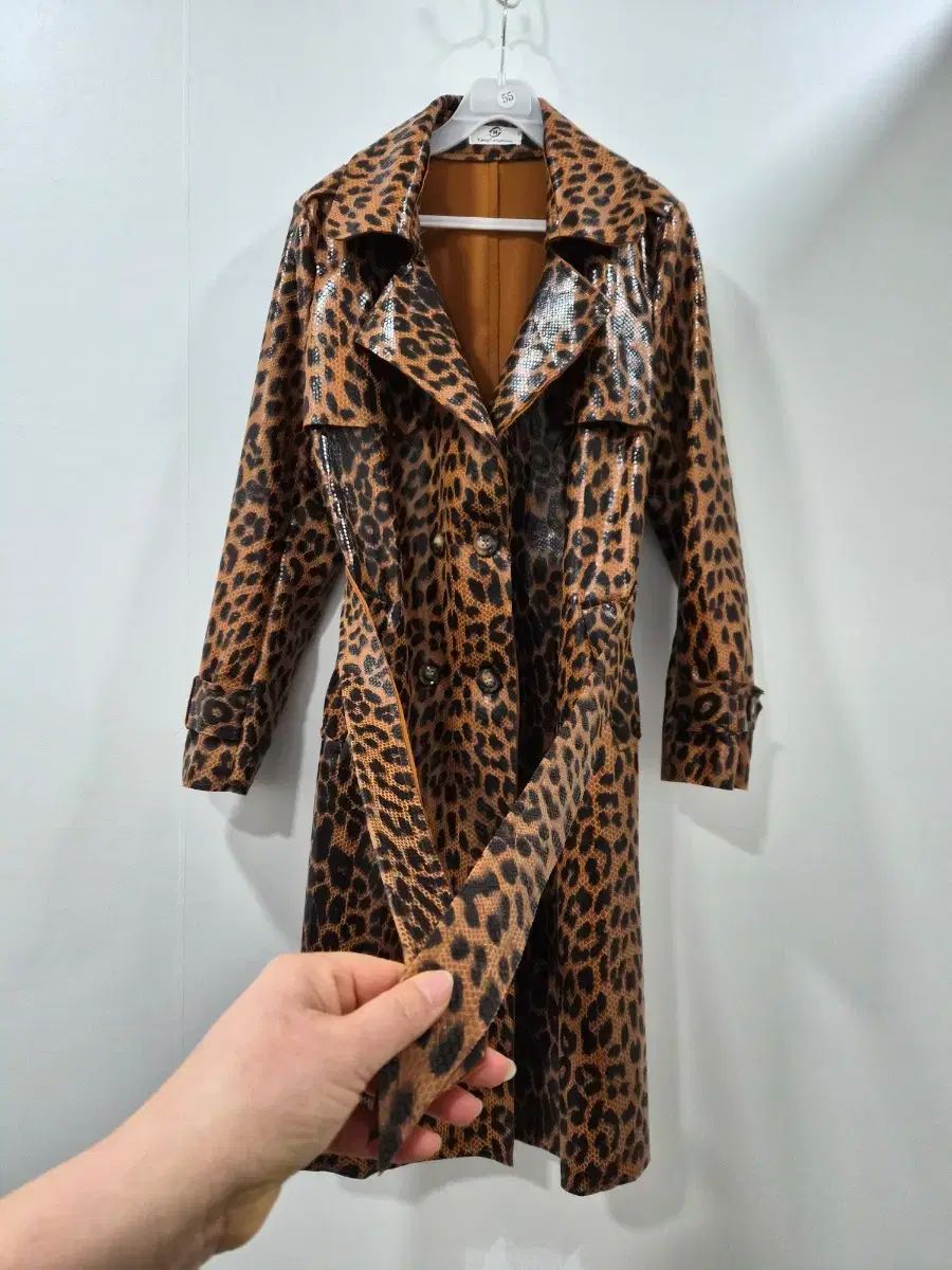 F 新品ㅡヒョウ柄 レオパード トレンチコート - メルカリ
