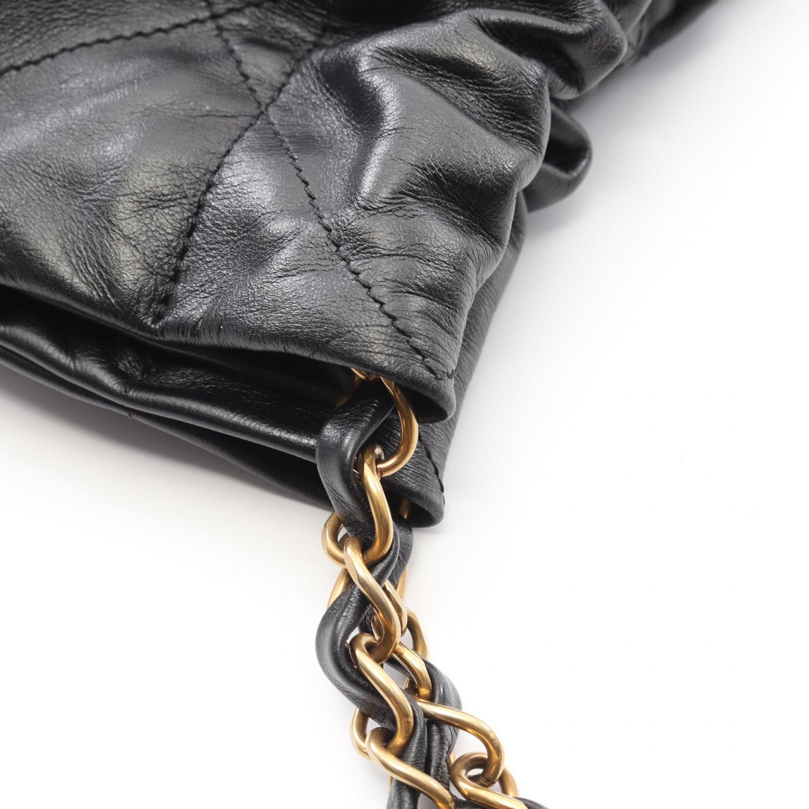 シャネル CHANEL ショルダーバッグ マトラッセ シャネル22 スモール