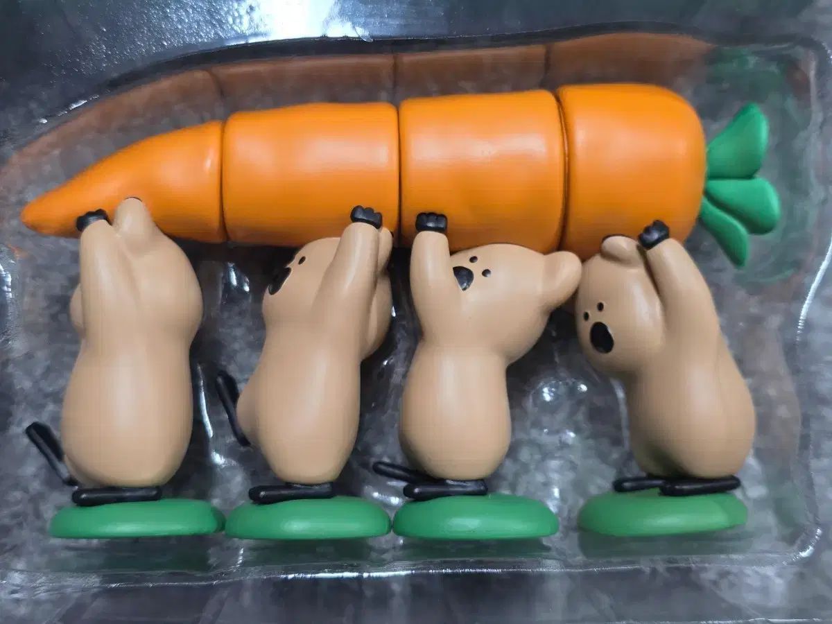 Dinotaeng(ダイノテン) クアッカ ニンジン フィギュア - メルカリ