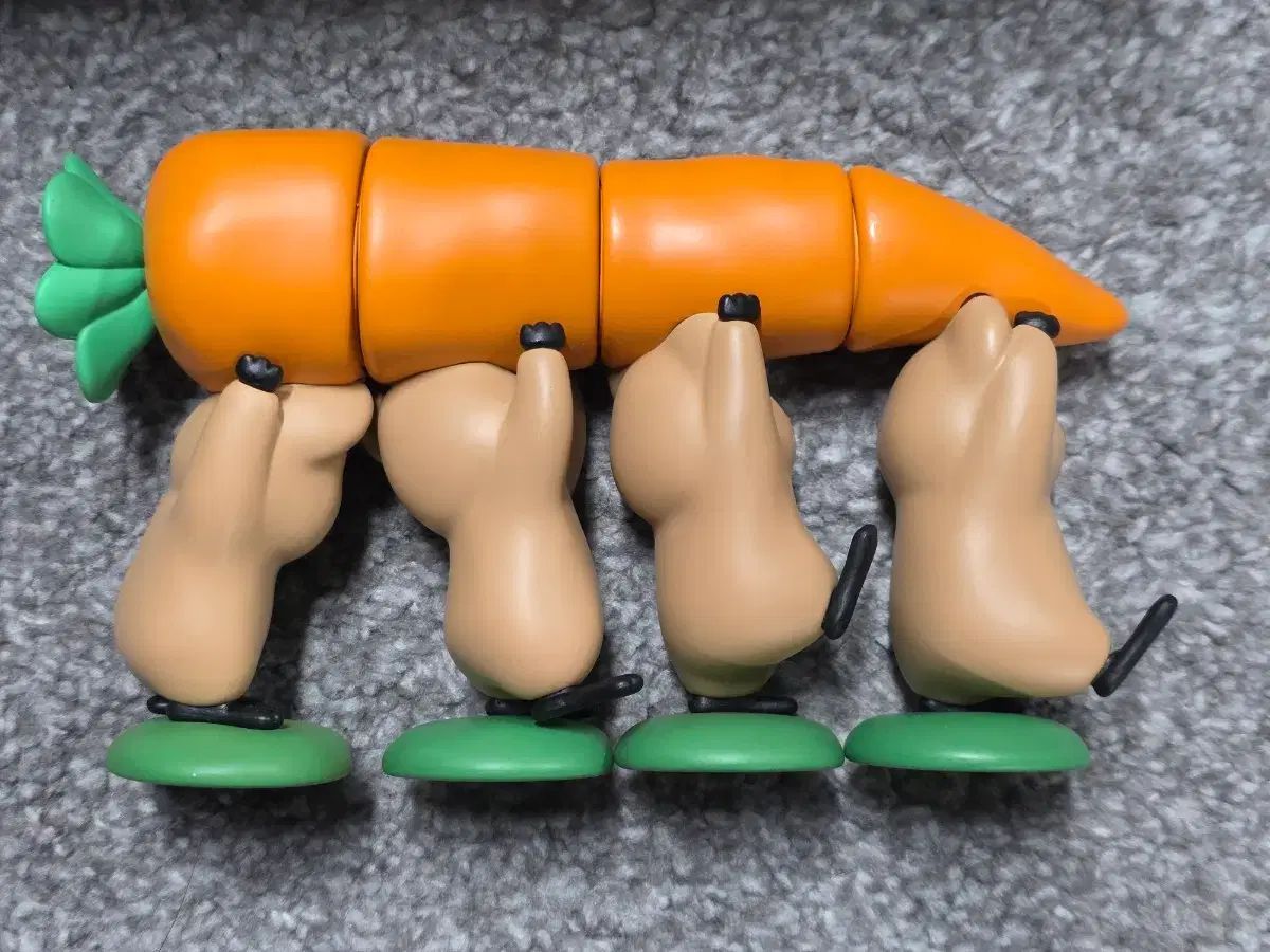 DINOTAENG ダイノテン　フィギュア　KING CARROT にんじん Dinotaeng(ダイノテン) クアッカ ニンジン フィギュア - メルカリ