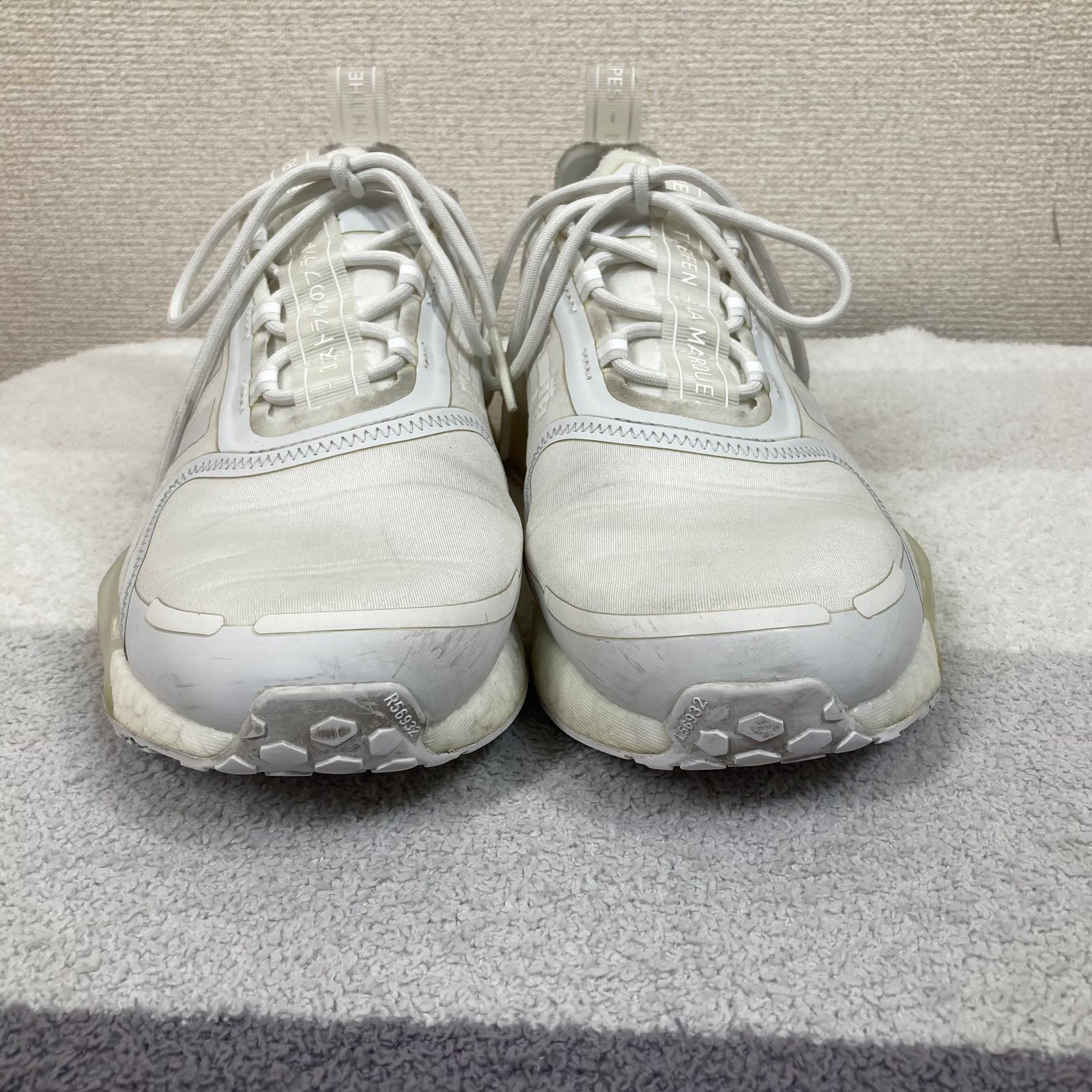 【アディダス】NMD_R1　V3  スニーカー　26.5cm　サイズ8.5　adidas　白　ホワイト　NMD　R1　V3　トリプルホワイト ブースト　Boost