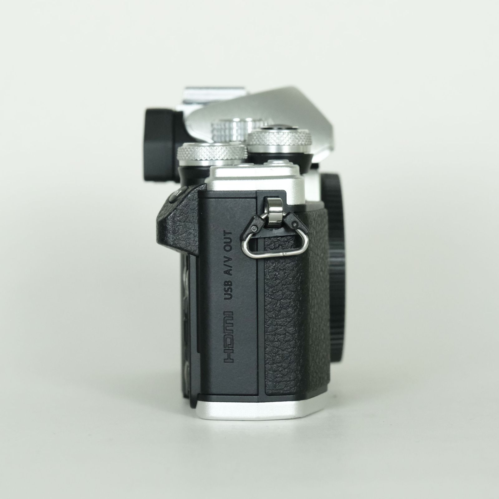 良品 | シャッター数780回] OLYMPUS OM-D E-M10 Mark II [ボディ