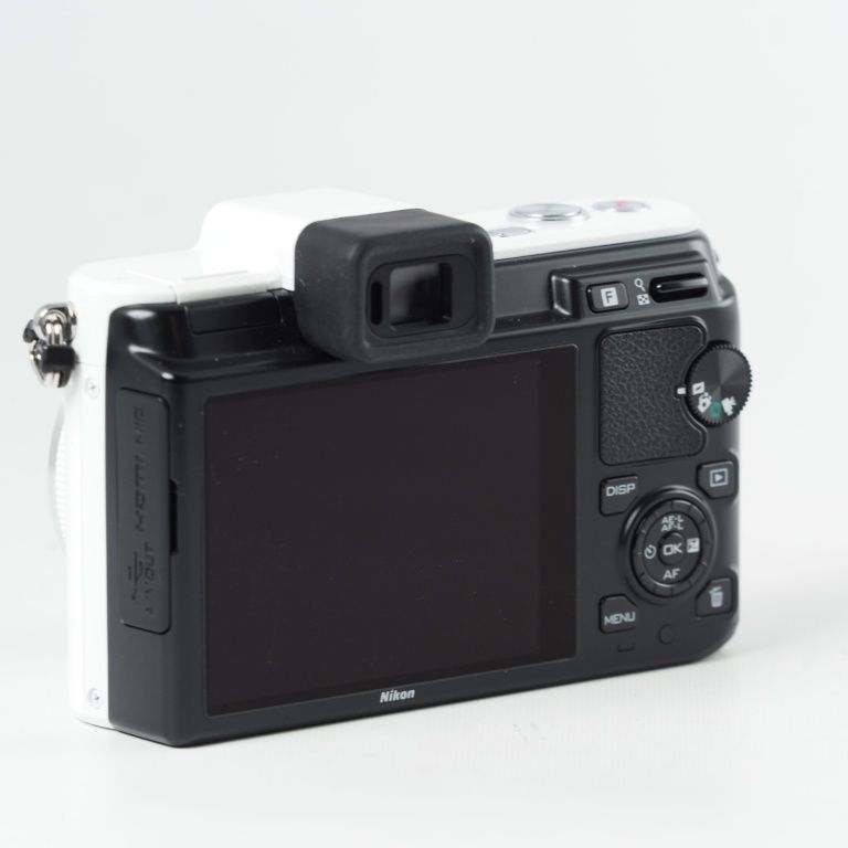 ニコン ミラーレス一眼カメラ Nikon 1 V1 薄型レンズキット ホワイト