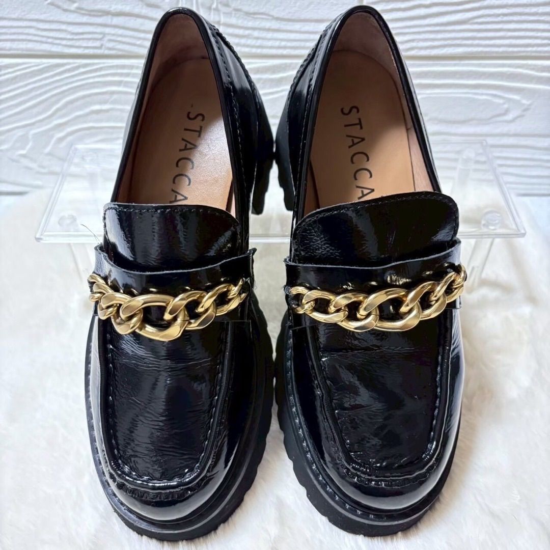 STACCATO ゴールドチェーン 厚底ローファーエナメル ブラック 22cm