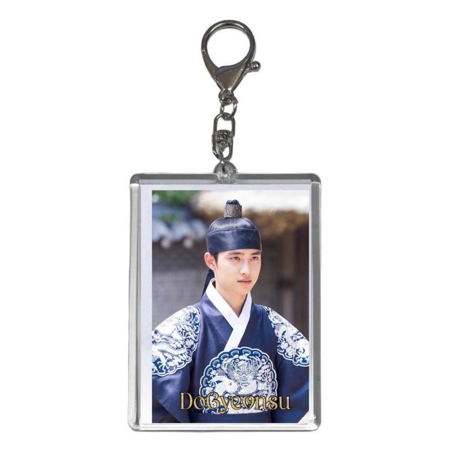 D.O ディオ EXO エクソ トレカサイズ 写真入り キーホルダー 韓流