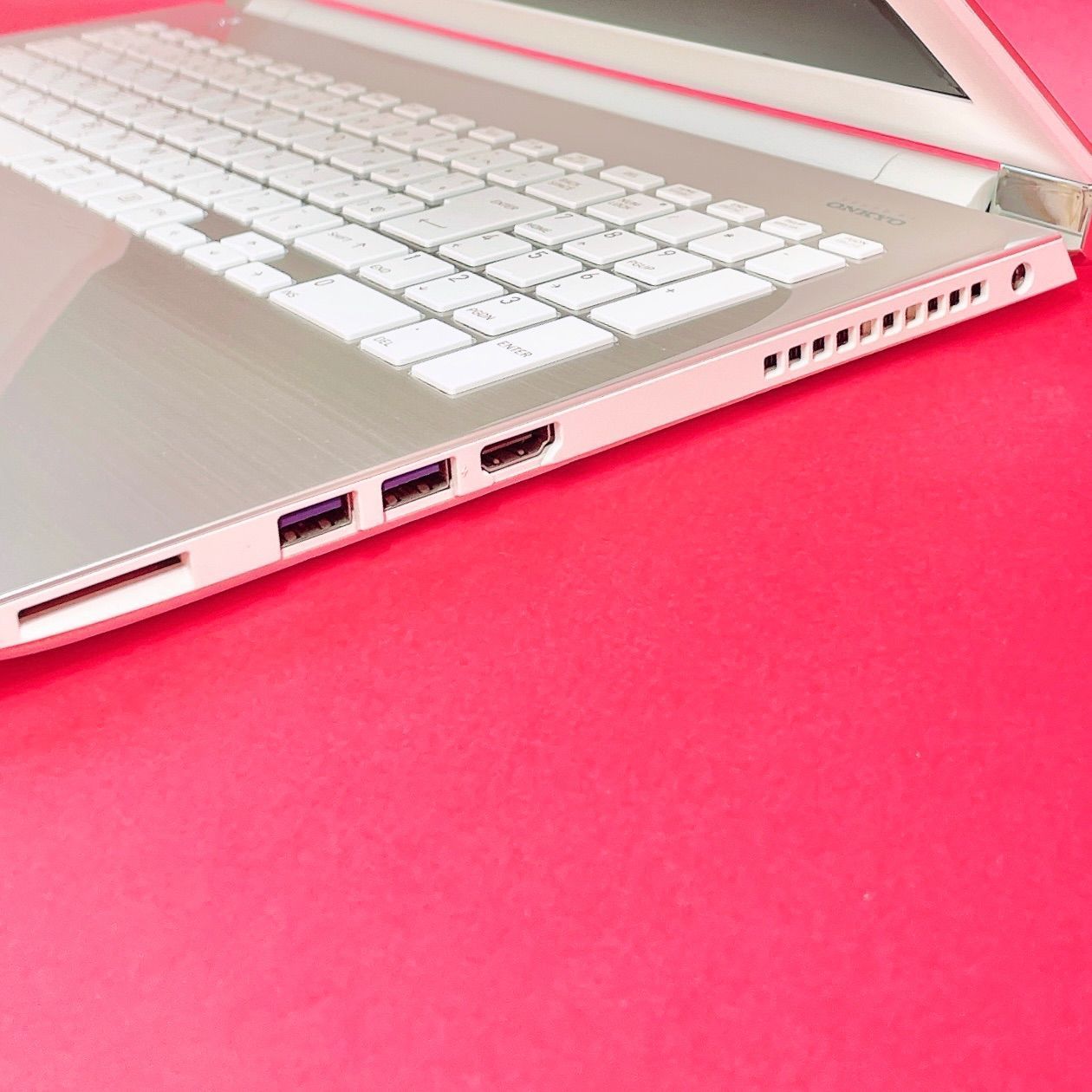 たっぷり大容量1TB‼️ Corei7✨️薄型ノートパソコン 人気No.1