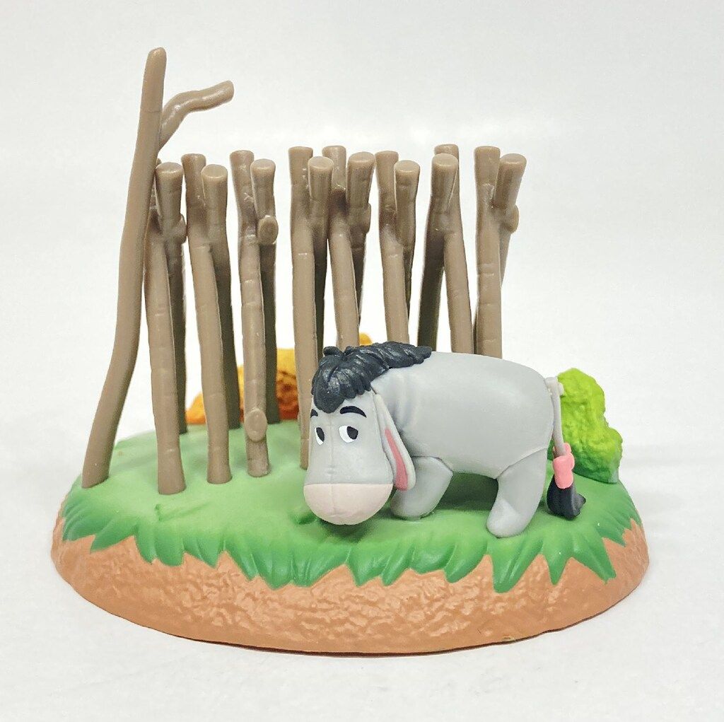 東京ディズニーリゾート ミニチュアフィギュアコレクション プーさんの