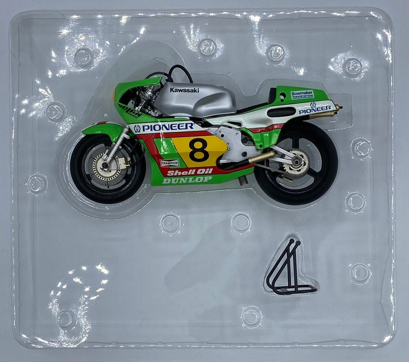 1/12 Kawasaki (カワサキ) KR500 ‘82 #8 完成品 マスターワーク コレクション カワサキ KR500 '82 #8 (完成品） タミヤ模型
