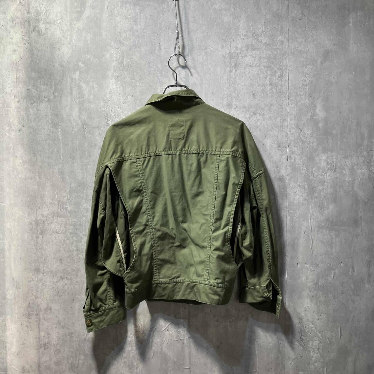 Limifeu ミリタリーデザインクロップドジャケット Sサイズ グリーン LO