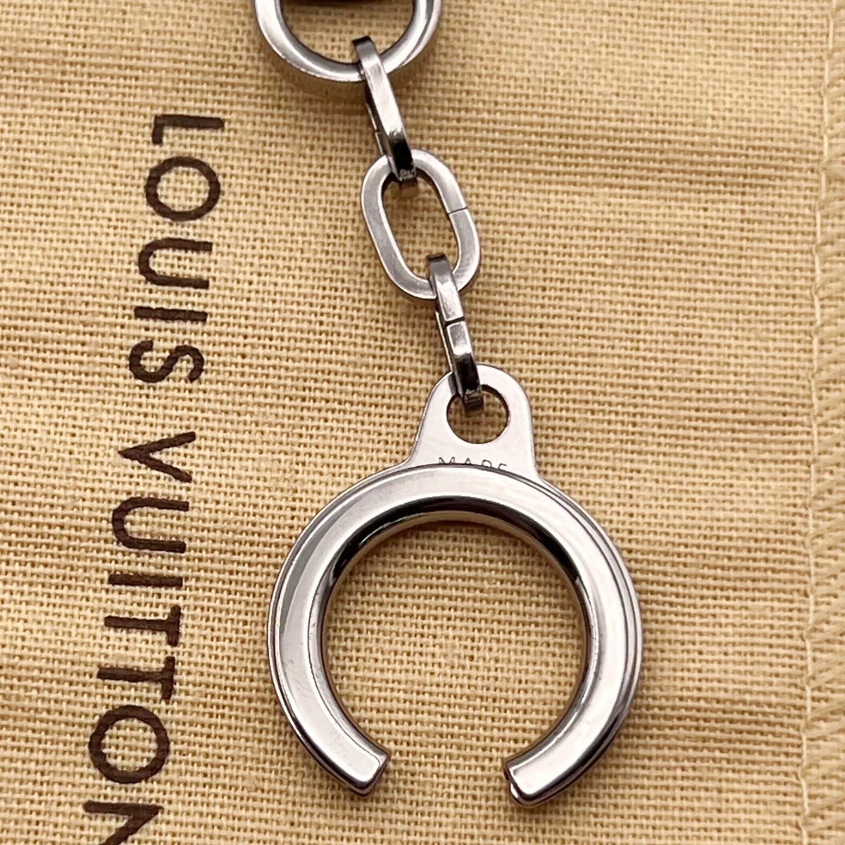 LOUIS VUITTON ルイヴィトン キーリング ポルトクレ エピZ キー