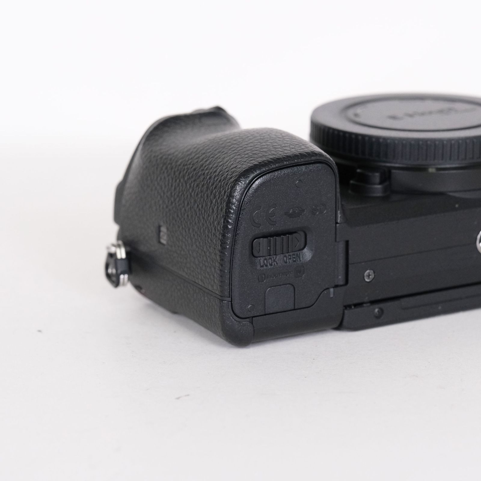 良品 | シャッター数11,390回] SONY α6400（ILCE-6400） [ボディ