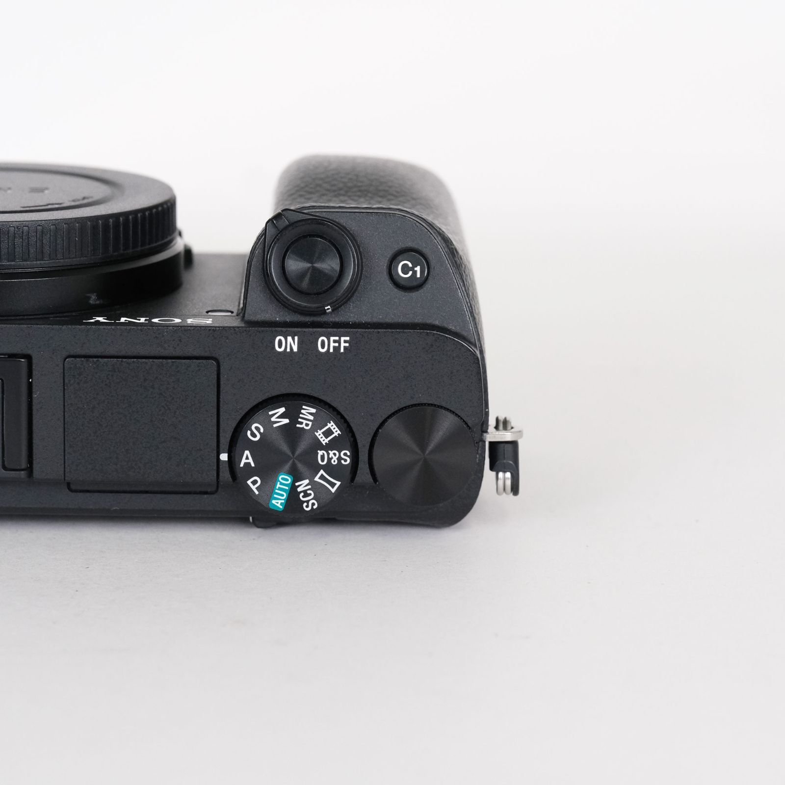 良品 | シャッター数11,390回] SONY α6400（ILCE-6400） [ボディ