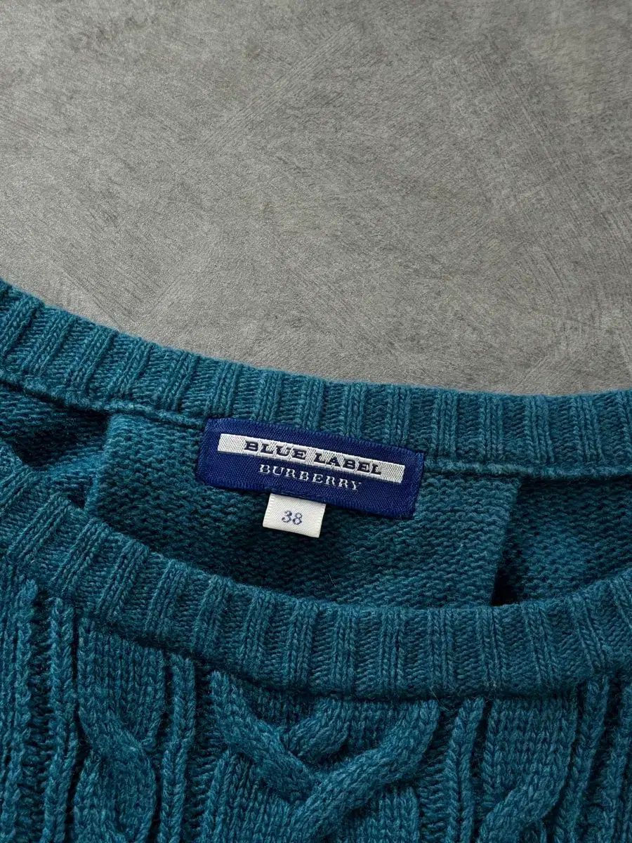 Burberry バーバリー ブルーレーベル ブルー ケーブル ニット - メルカリ