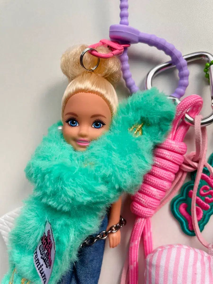 送料無料)マテル正規品 バービーキーホルダー チェルシーキーホルダー