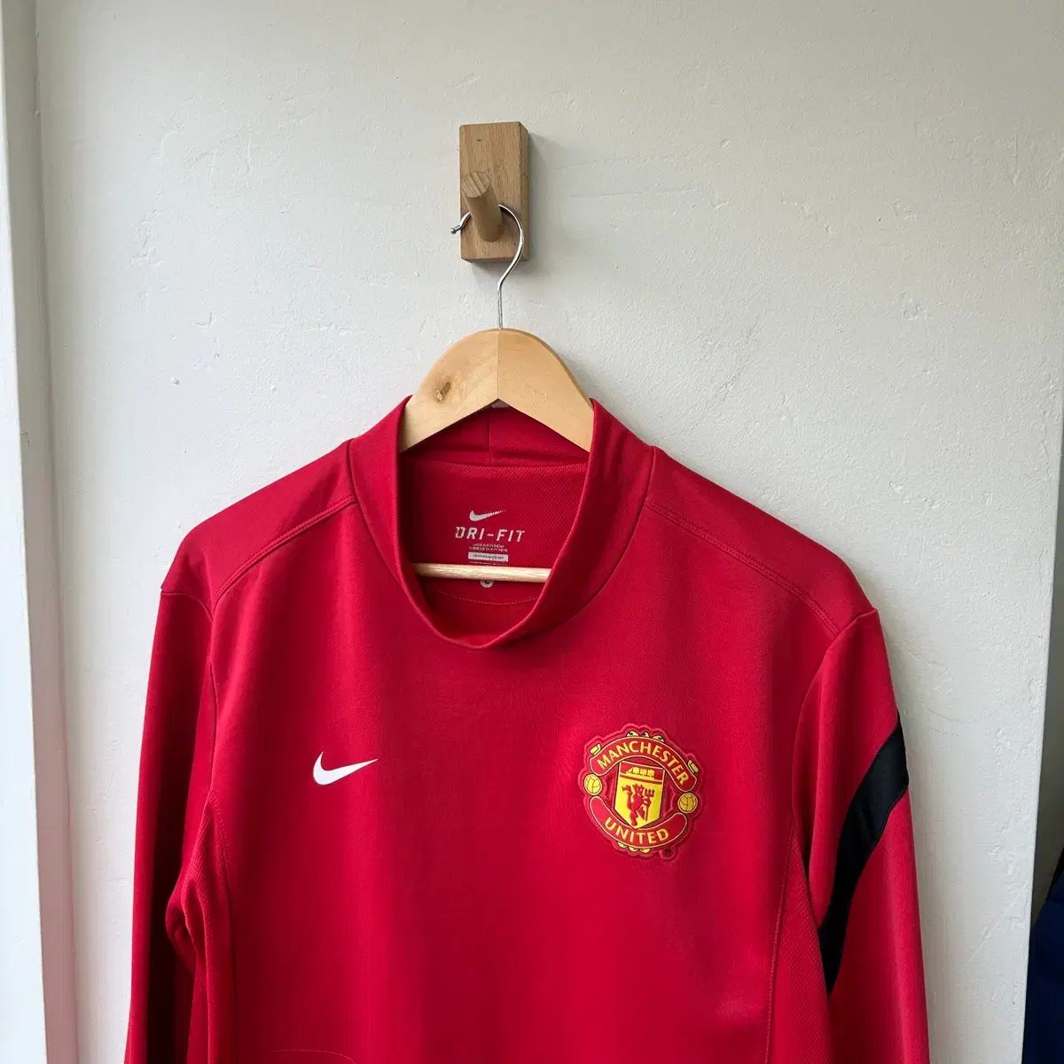 ナイキ マンチェスター ユナイテッド トレーナー トップス - メルカリ