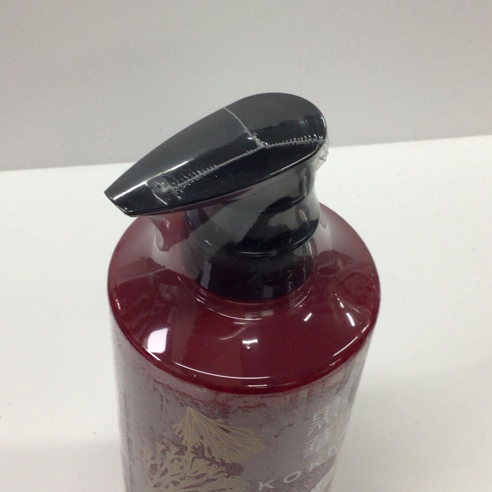 P1336 黒華 KOKKA プレミアムノンシリコンシャンプー 600ml - メルカリ