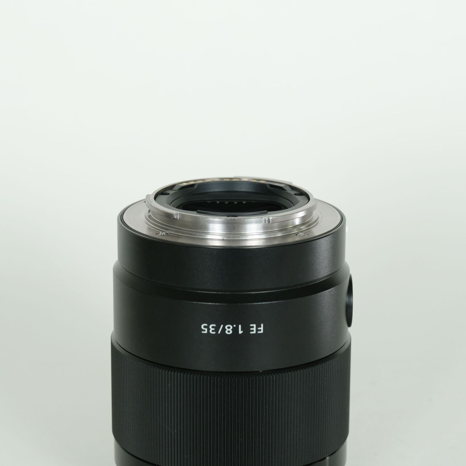 【美品】SONY FE35mm F1.8 SEL35F18F純正フード　キャップ Amazon | SONY(ソニー) 広角単焦点レンズ フルサイズ FE 35mm F1.8